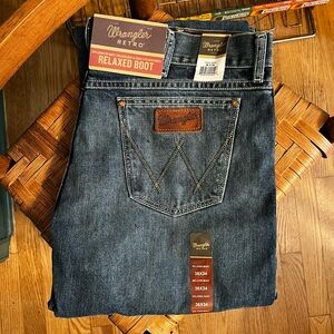 Wrangler Retro Relaxed Boot 36x34, NWT
